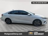 Used 2023 Kia Forte LXS image 2
