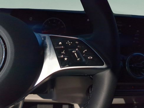 Certified 2026 Mercedes-Benz GLA 250 image 30