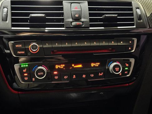 Used 2018 BMW M4 Coupe w/ Competition Package image 14