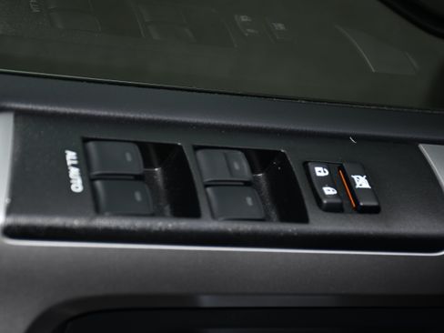 Used 2024 Toyota 4Runner Limited AWD/4WD image 12