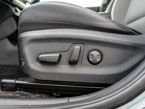 Used 2021 Kia Niro EX w/ Cold Weather Package image 19