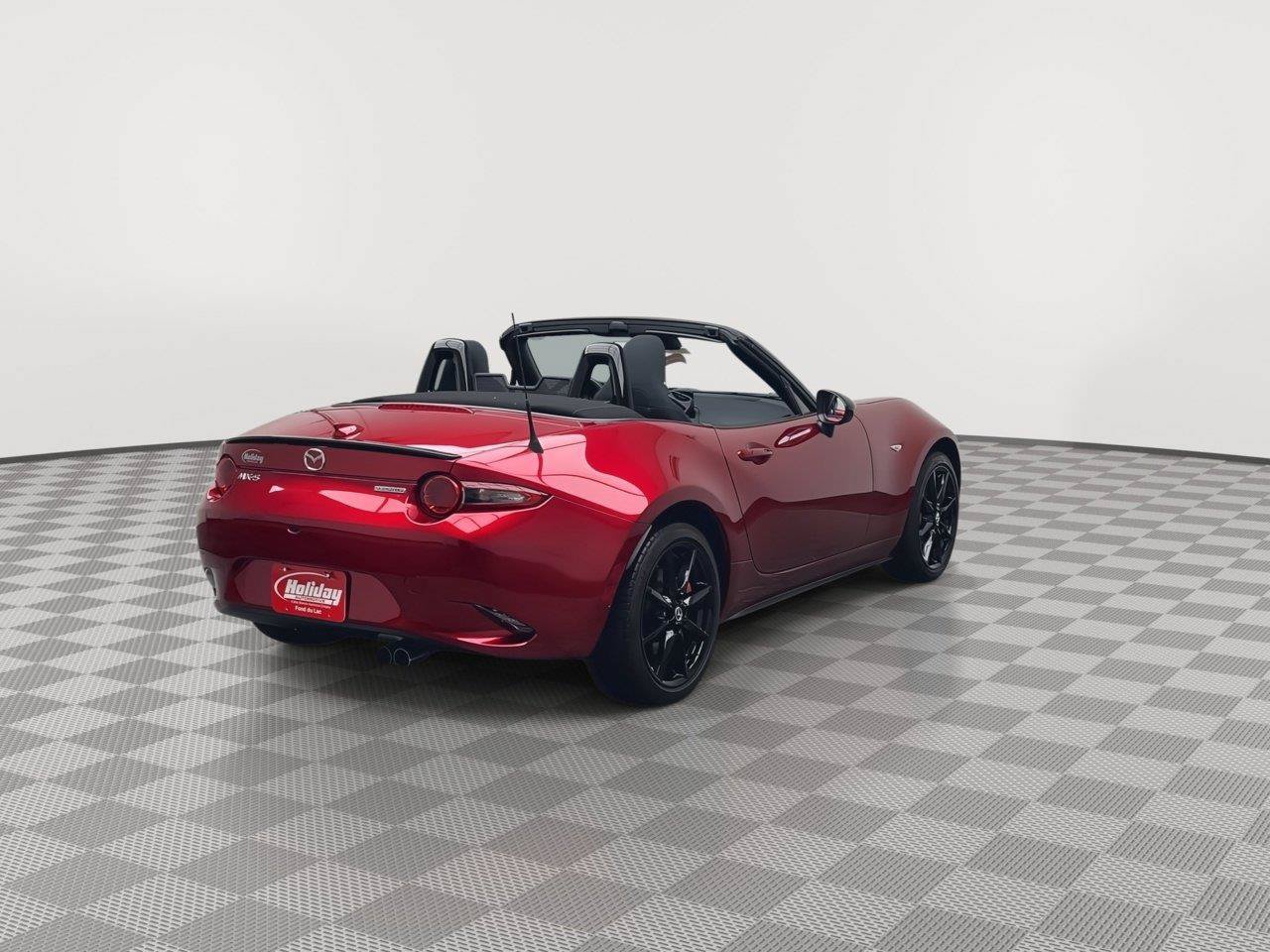 Used 2021 MAZDA MX-5 Miata Club RWD image 32