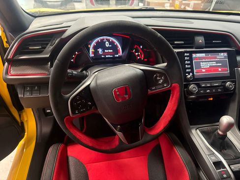 Used 2021 Honda Civic Type R Limited image 24