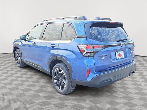 New 2025 Subaru Forester Premium image 7