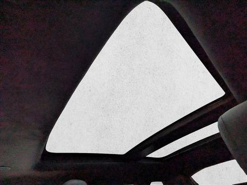 Used 2022 Land Rover Range Rover Evoque HST image 16