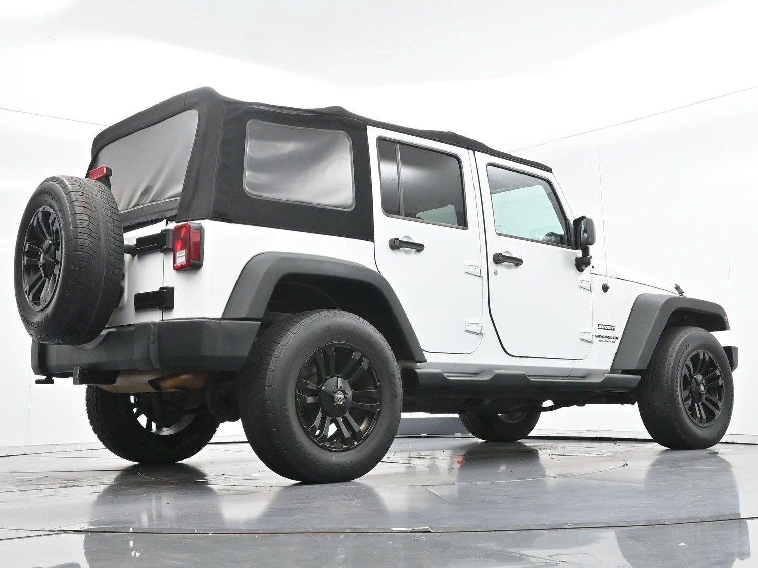 Used 2015 Jeep Wrangler Unlimited Sport w/ Quick Order Package 24S AWD/4WD image 47