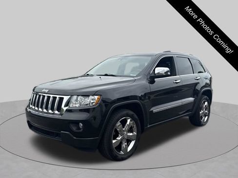 Used 2013 Jeep Grand Cherokee Laredo AWD/4WD image 1