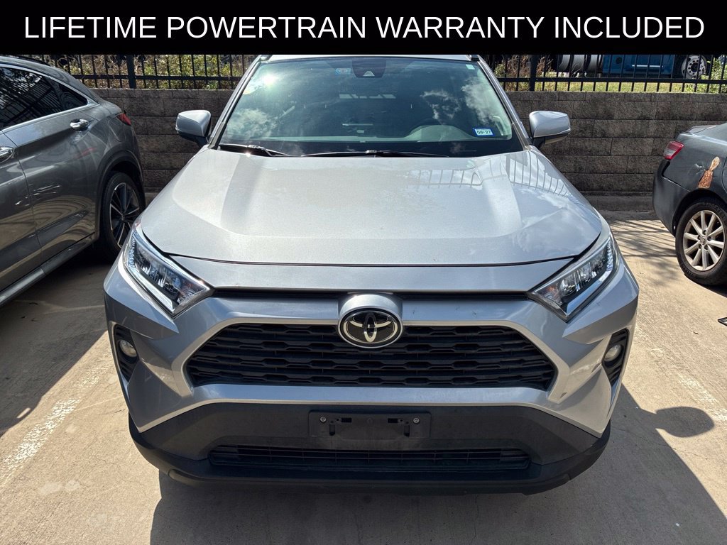 Used 2019 Toyota RAV4 XLE Premium FWD image 2