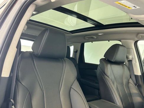 Used 2023 Acura MDX SH-AWD w/ Technology Package image 25