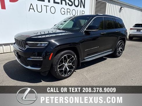 Used 2022 Jeep Grand Cherokee Summit AWD/4WD image 8