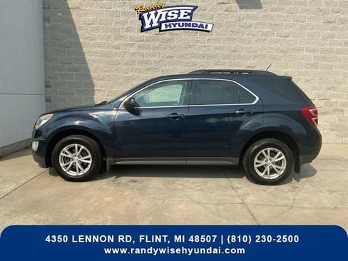 Used 2017 Chevrolet Equinox LT w/ Convenience Package AWD/4WD image 5