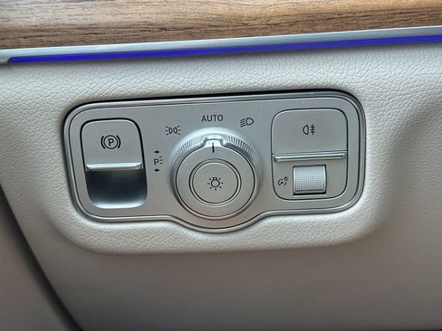 Certified 2023 Mercedes-Benz GLE 350 4MATIC image 32