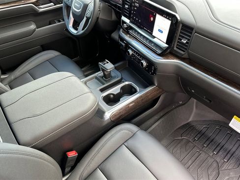 New 2026 GMC Sierra 1500 Elevation w/ Elevation Premium Package image 13