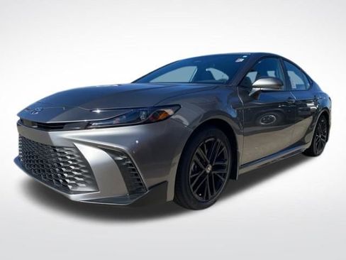 New 2026 Toyota Camry SE image 1