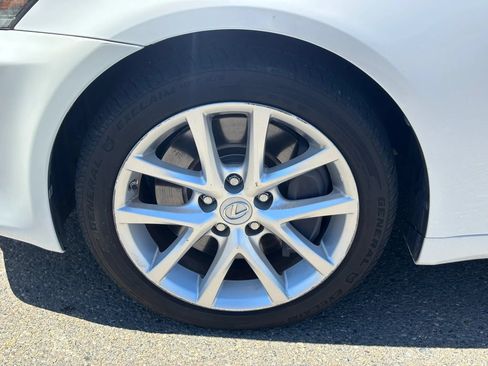 Used 2011 Lexus IS 350 AWD w/ Luxury Plus Value Edition image 10
