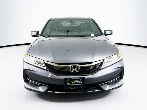 Used 2017 Honda Accord EX-L image 2