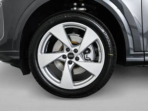 New 2025 Audi Q5 Premium Plus image 25