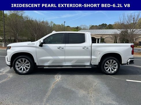 Used 2020 Chevrolet Silverado 1500 High Country w/ Technology Package image 12