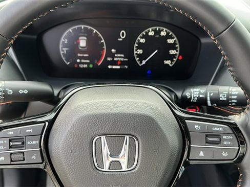 Used 2025 Honda HR-V Sport image 10
