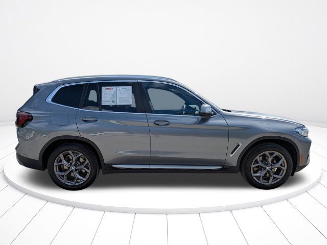 Used 2024 BMW X3 xDrive30i w/ Premium Package w/ZPA AWD/4WD image 3
