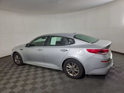 Used 2019 Kia Optima LX FWD image 9