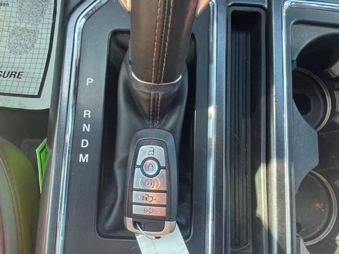 Used 2019 Ford F150 Platinum w/ Max Trailer Tow Package image 29