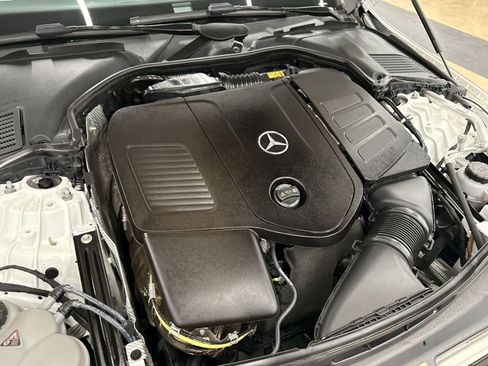 Used 2025 Mercedes-Benz C 300 Sedan image 30