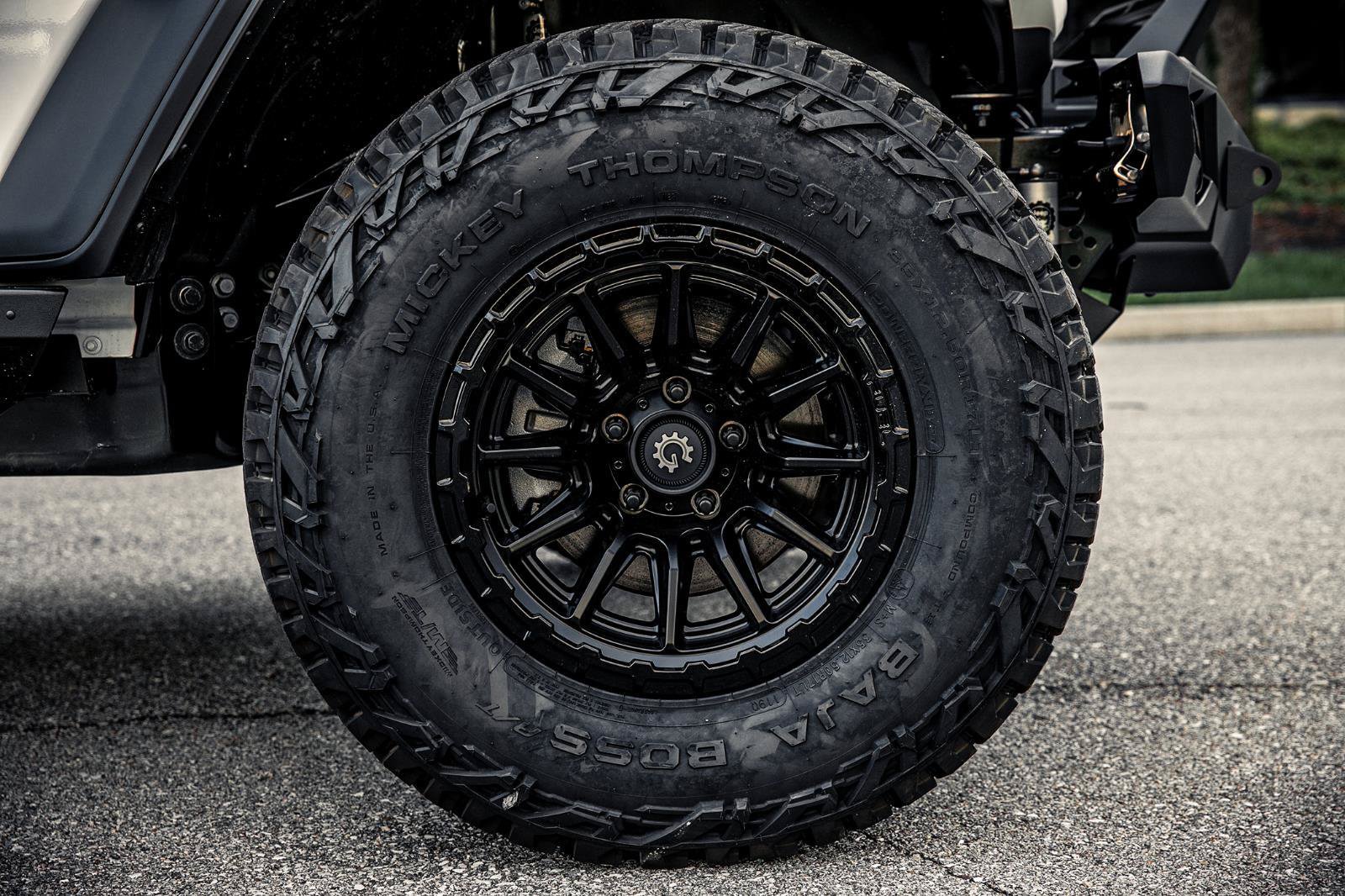 New 2026 Jeep Wrangler Unlimited Rubicon w/ Technology Group AWD/4WD image 29