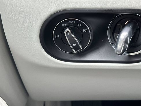 Certified 2023 Porsche Macan S AWD/4WD image 34