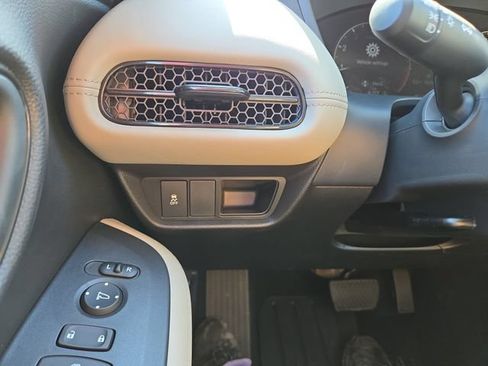 New 2027 Honda HR-V LX image 23