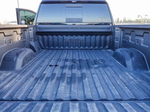 Used 2025 GMC Sierra 2500 Denali Ultimate AWD/4WD image 31