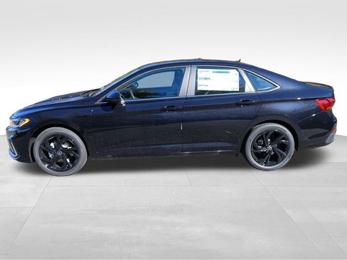 New 2026 Volkswagen Jetta SE FWD image 2