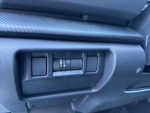 Certified 2025 Subaru Crosstrek 2.0i Premium image 36