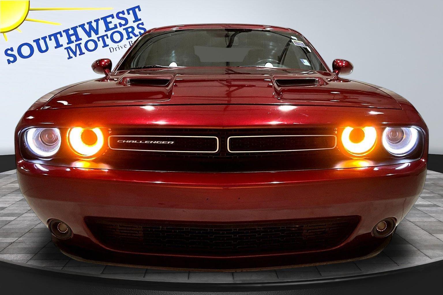 Used 2017 Dodge Challenger GT AWD/4WD image 2