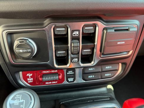 Certified 2024 Jeep Wrangler Unlimited Rubicon 392 AWD/4WD image 22