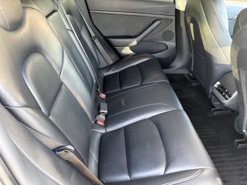 Used 2023 Tesla Model 3 Standard Range RWD image 14
