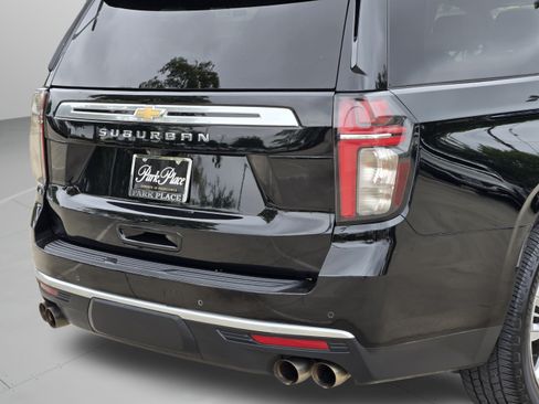 Used 2022 Chevrolet Suburban High Country w/ Max Trailering Package AWD/4WD image 39