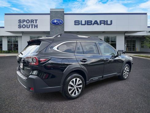 Certified 2025 Subaru Outback Premium image 3
