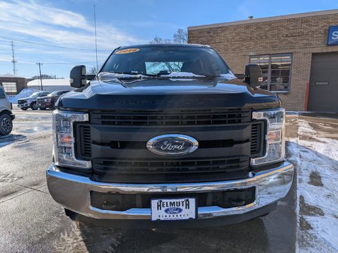 Used 2019 Ford F250 XL w/ Power Equipment Group image 3