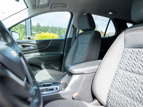Used 2023 Chevrolet Equinox LT FWD image 11