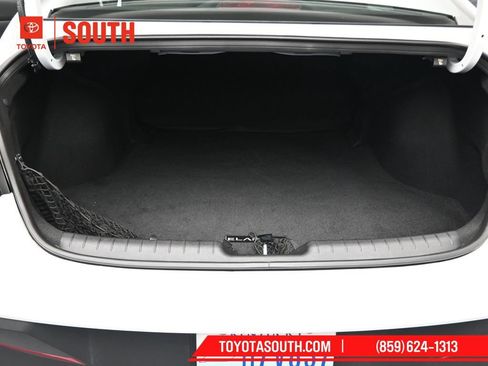 Used 2025 Hyundai Elantra Sport FWD image 30