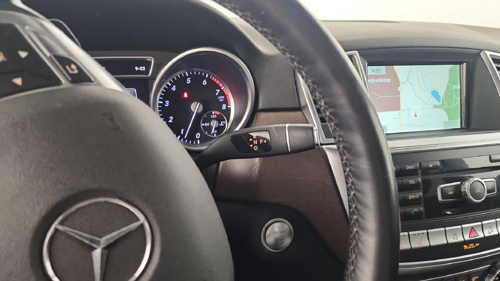 Used 2015 Mercedes-Benz ML 350 4MATIC image 28
