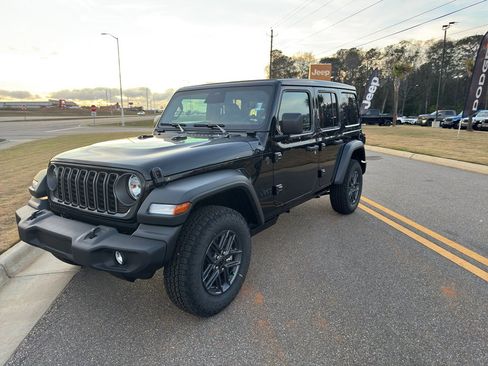 New 2026 Jeep Wrangler Unlimited Sport AWD/4WD image 17