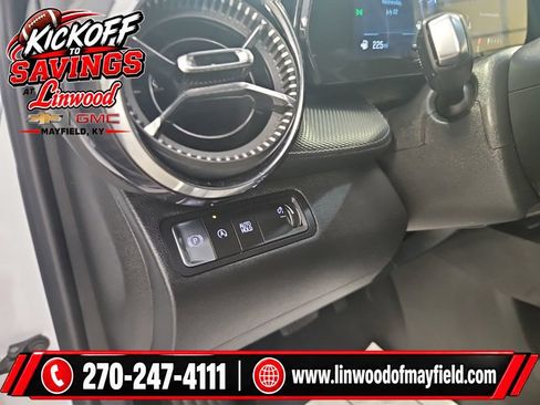 Used 2026 Chevrolet Equinox LT FWD image 17