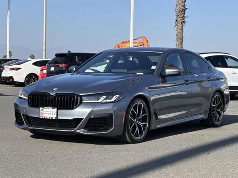 Used 2022 BMW M550i xDrive w/ Dynamic Handling Package image 6
