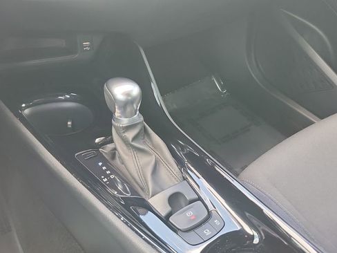 Certified 2020 Toyota C-HR XLE FWD image 15