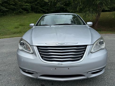 Used 2012 Chrysler 200 LX image 2