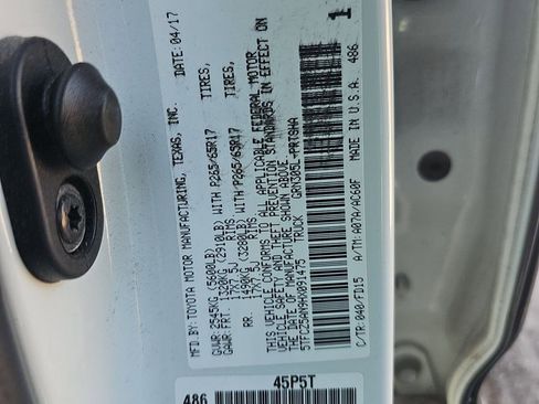 Used 2017 Toyota Tacoma TRD Sport image 20