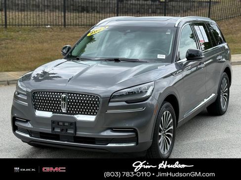Used 2023 Lincoln Aviator AWD w/ Premium Package image 10