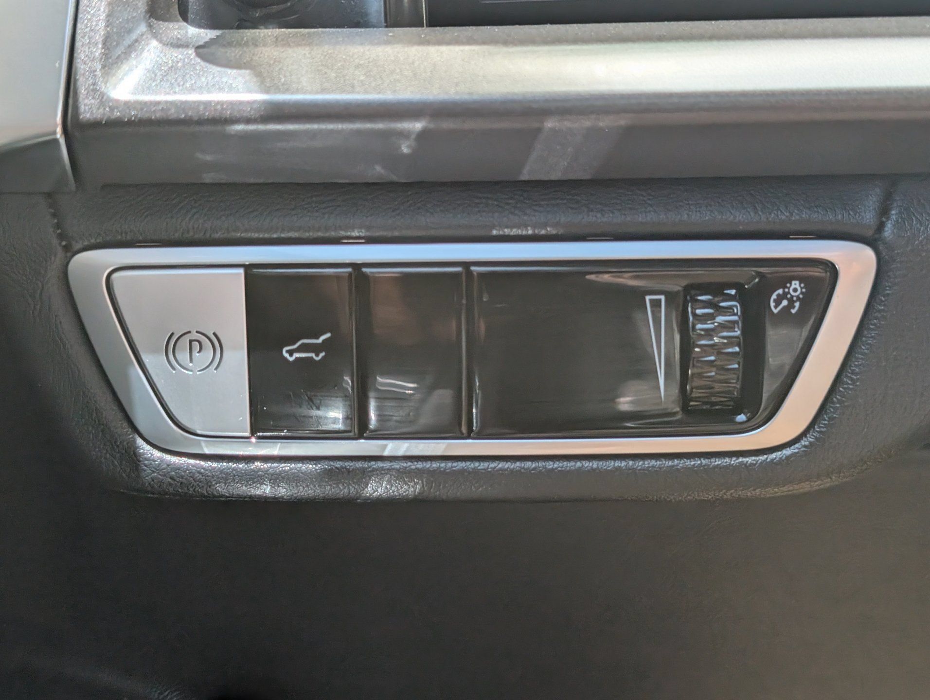 Used 2026 Cadillac Vistiq Sport AWD/4WD image 24